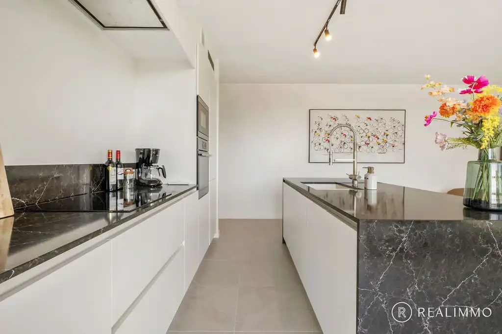 Exclusief dakappartement met royaal zonneterras aan het Kluisbos foto 9