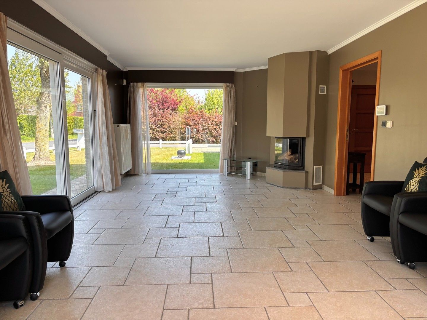 Instapklare woning op enkele passen van de Ter Yde duinen. foto 3