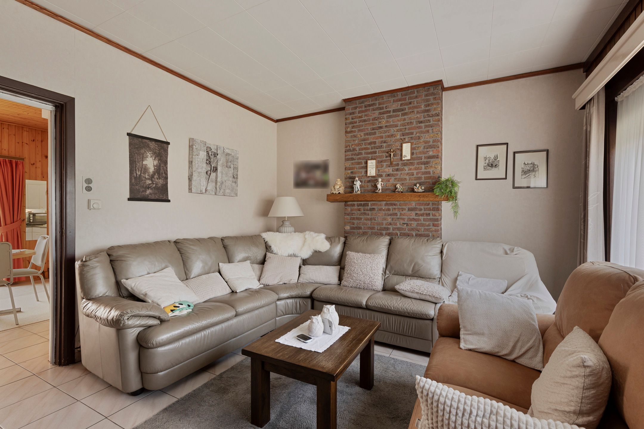 Te renoveren woning met grote garage/werkplaats op 941m² foto 4