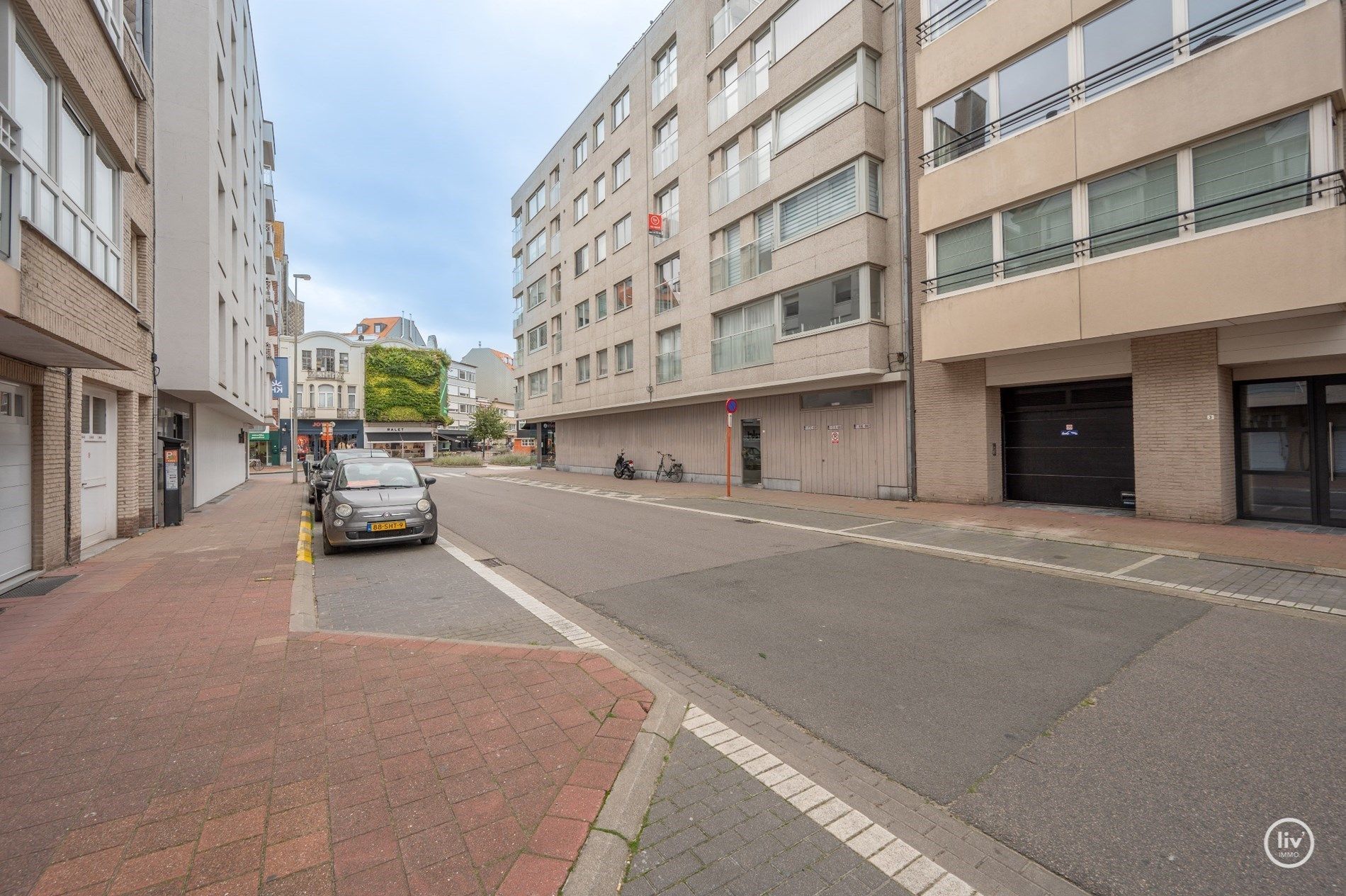  Gemeubeld- Modern gerenoveerd 1 slaapkamer appartement gelegen in de centrum van Knokke.  foto 13