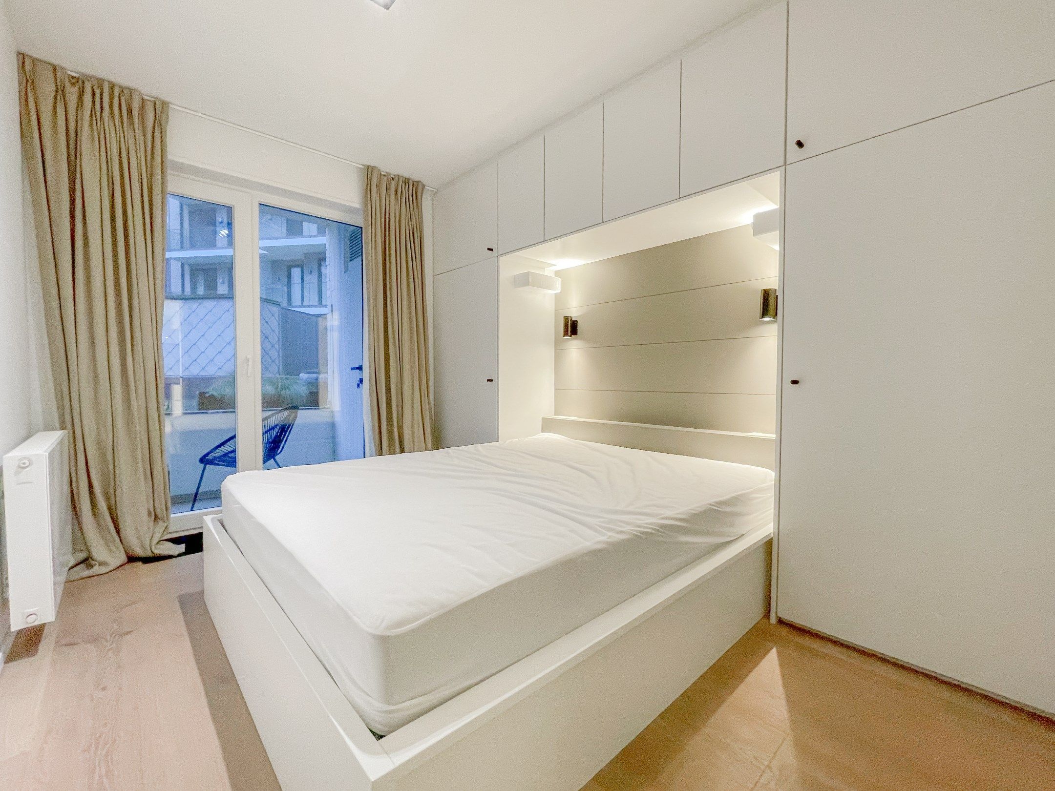 Stijlvol gerenoveerd appartement gelegen op een boogscheut van de zee. foto 11