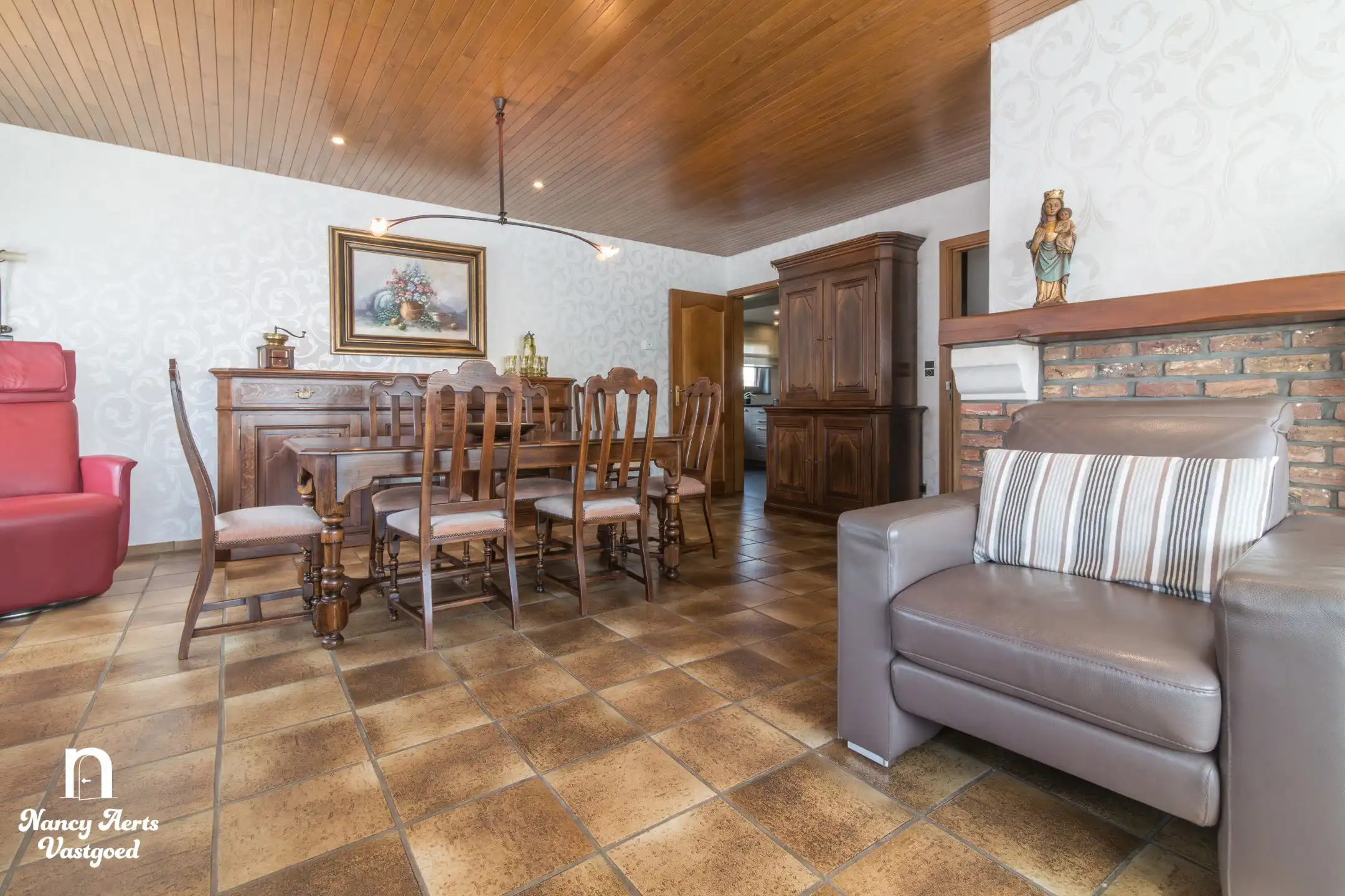 Lichtrijke woning met prachtige tuin en groeipotentieel foto 7