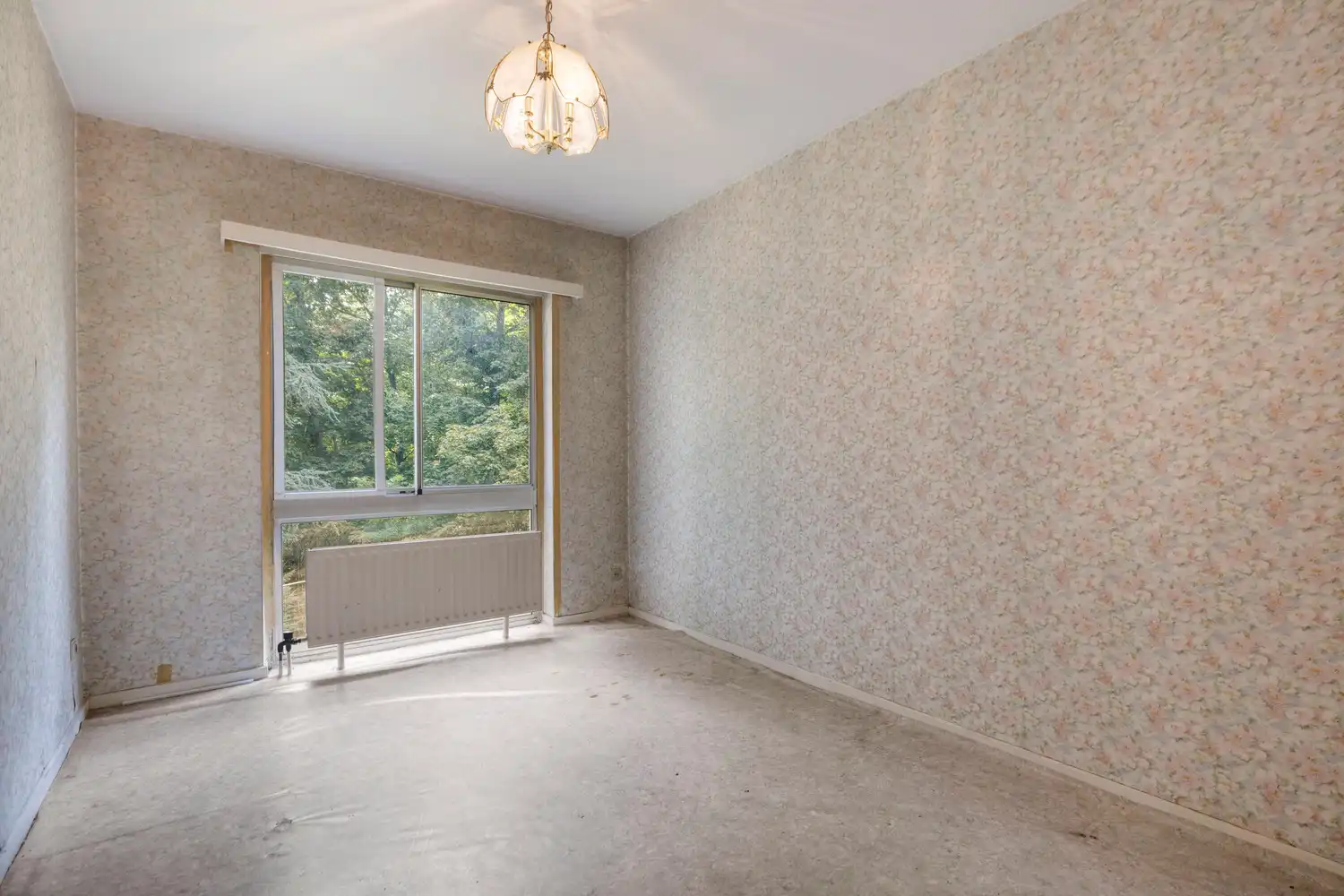 Te renoveren appartement (100m²) op 1ste verdieping met een uitstekende ligging aan de Hoogboomsteenweg in Kapellen! foto 13