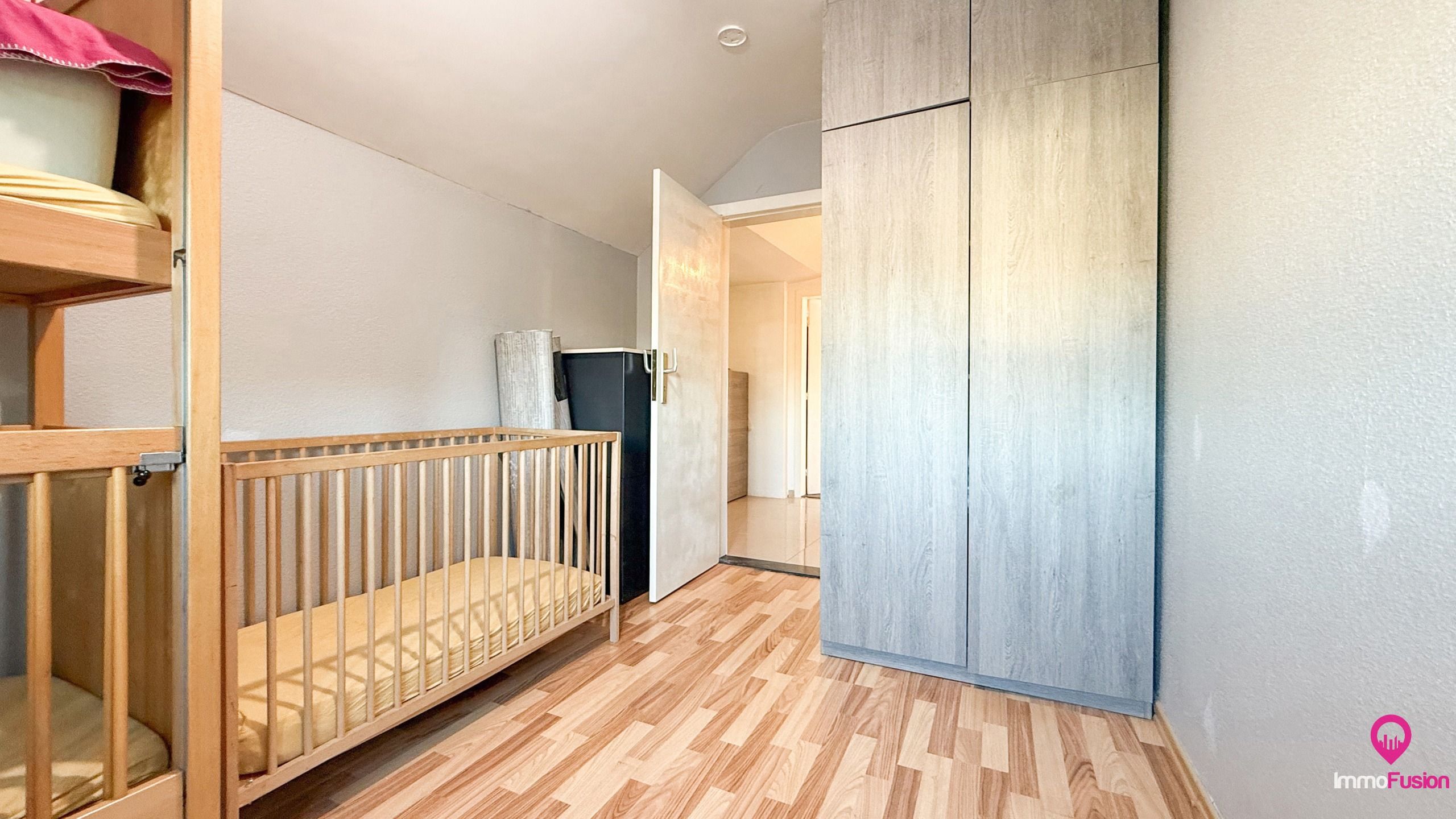 Uniek woon-werkpand met vergunde loods van 110m² en 5 slpks! foto 25