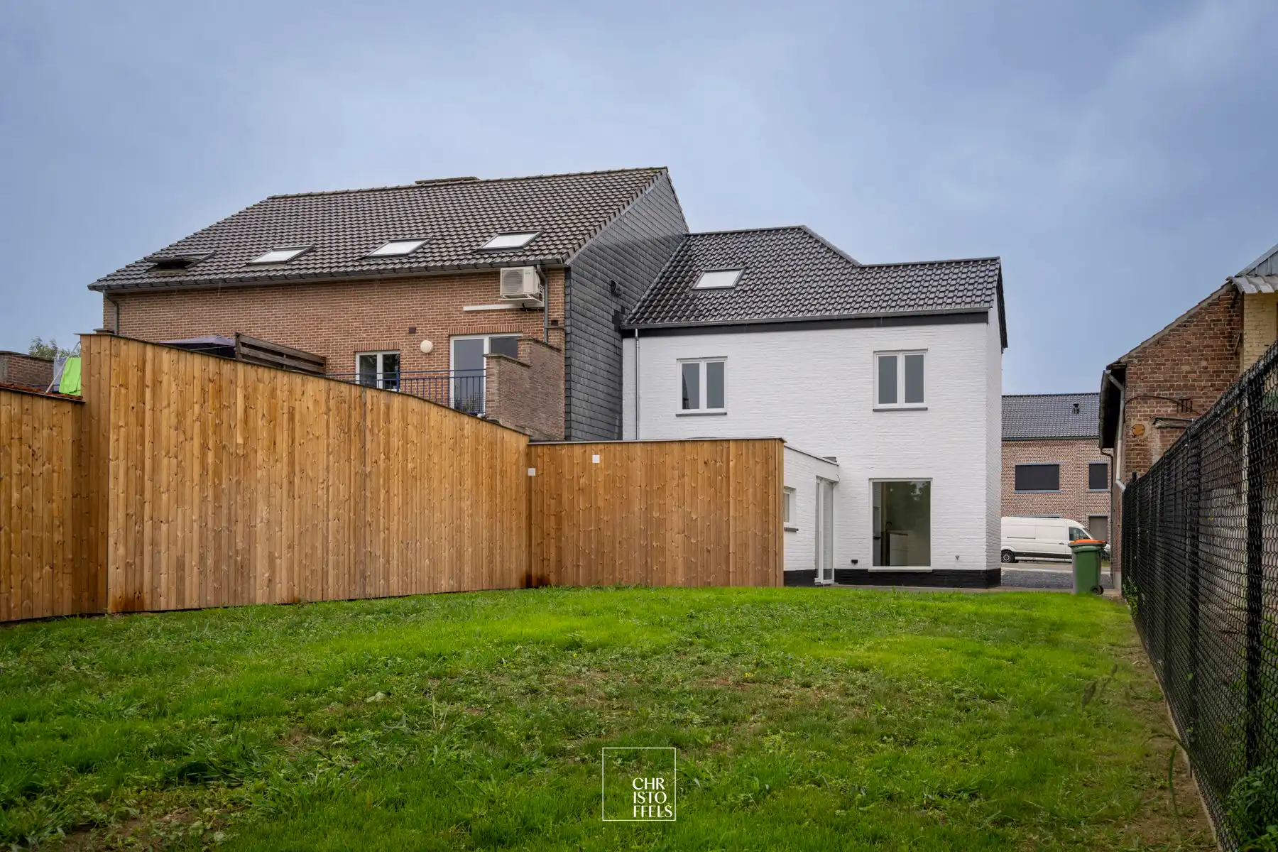 Gerenoveerde gezinswoning met tuin op een ideale locatie! foto 20