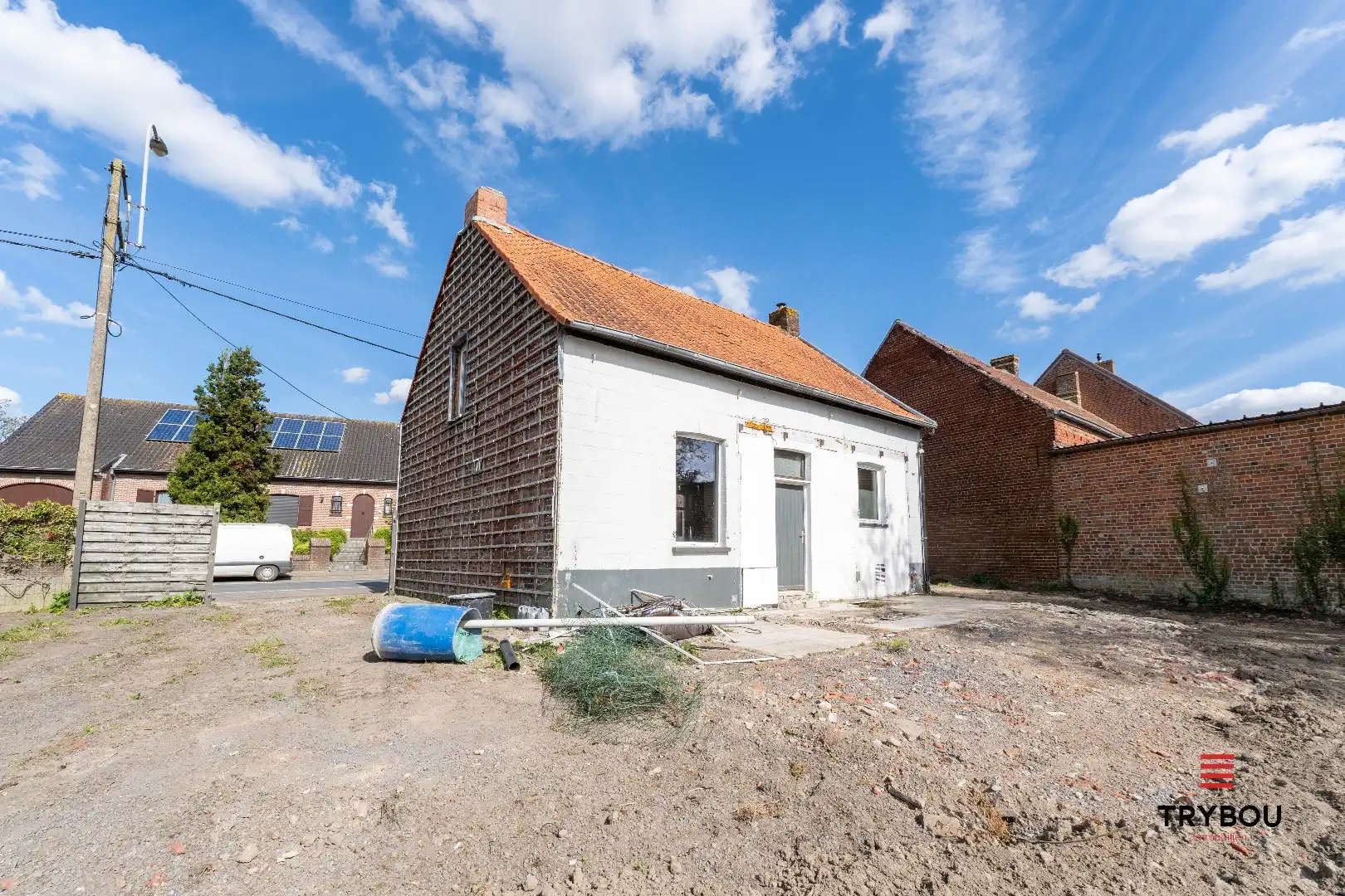 Te renoveren alleenstaande woning op een ruim perceel van 896m² in Houthulst foto 13