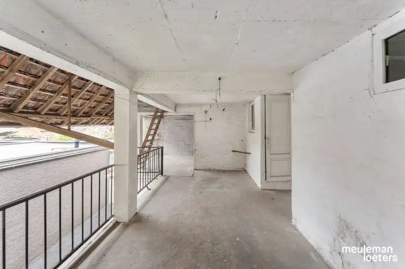 Te renoveren gezinswoning in centrum foto 8