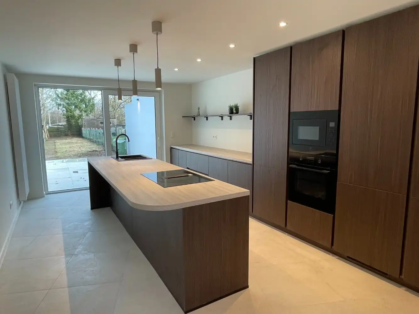 Instapklare, energiezuinige rijwoning met zonnig terras nabij Provinciedomein Kessel-Lo foto 7