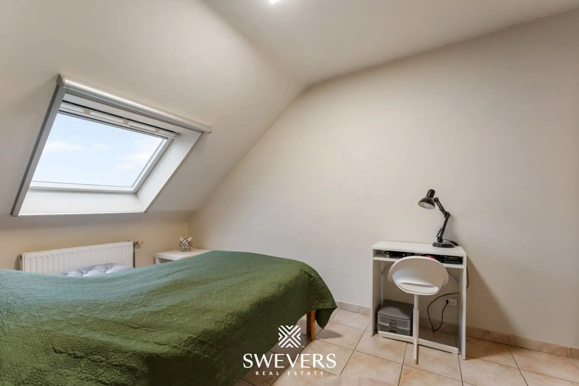 Opbrengsteigendom met handelspand, ruim appartement en uitbreidingspotentieel in hartje Heusden-Zolder foto 25