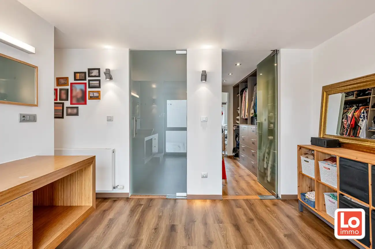 VERKOCHT!! Instapklare stadswoning met potentieel voor vrij beroep op een toplocatie nabij het centrum van Gent! foto 19