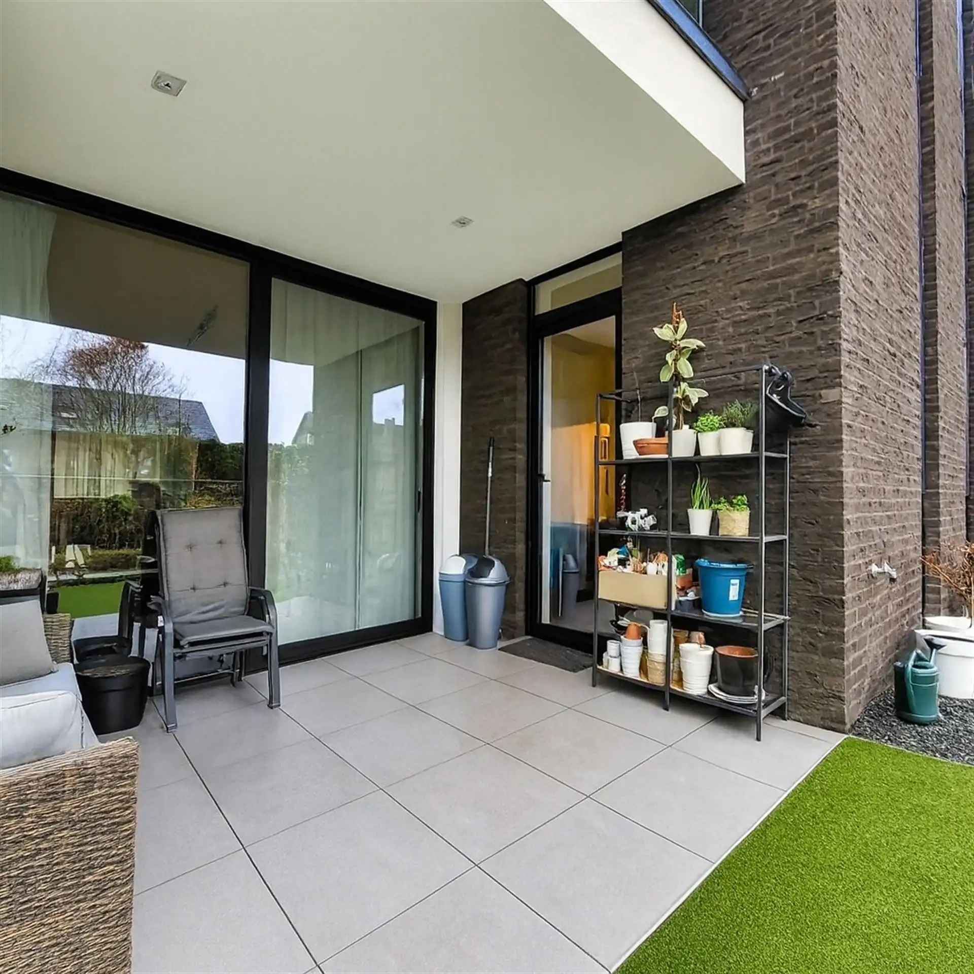 Gelijkvloers appartement met tuin! foto 16