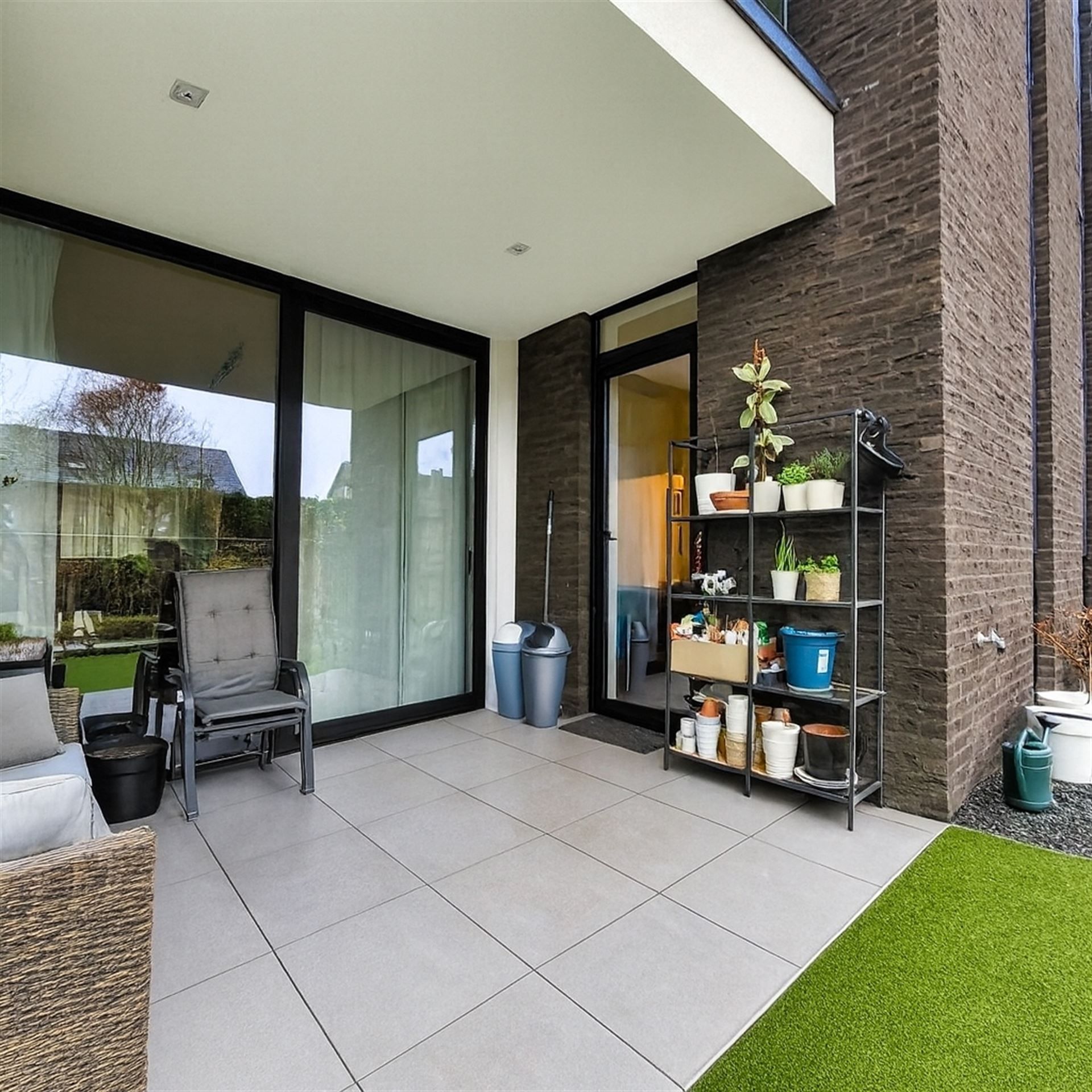 Gelijkvloers appartement met tuin! foto 16