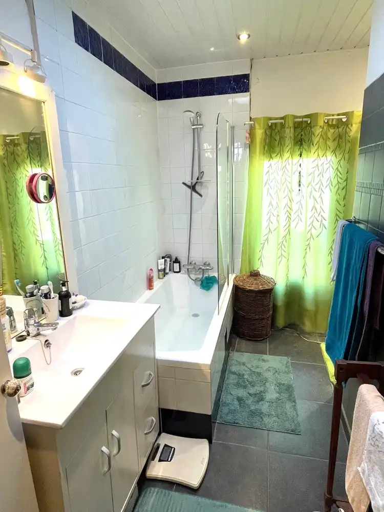 Gebouw met gemengd gebruik, handelspand + woonst, ideaal gelegen foto 13