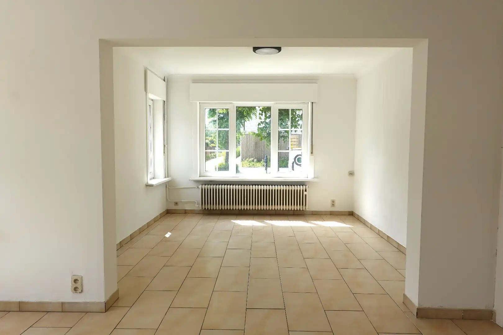 Te huur: ruime woning met 5 slaapkamers, tuin en garage foto 5
