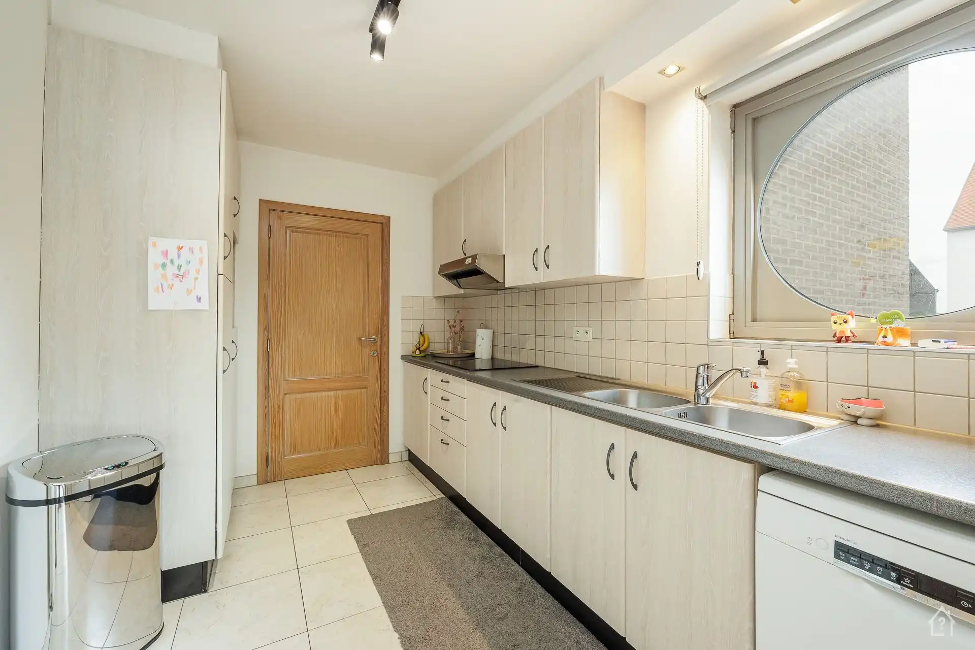 Ruim 2 slaapkamer appartement foto 6