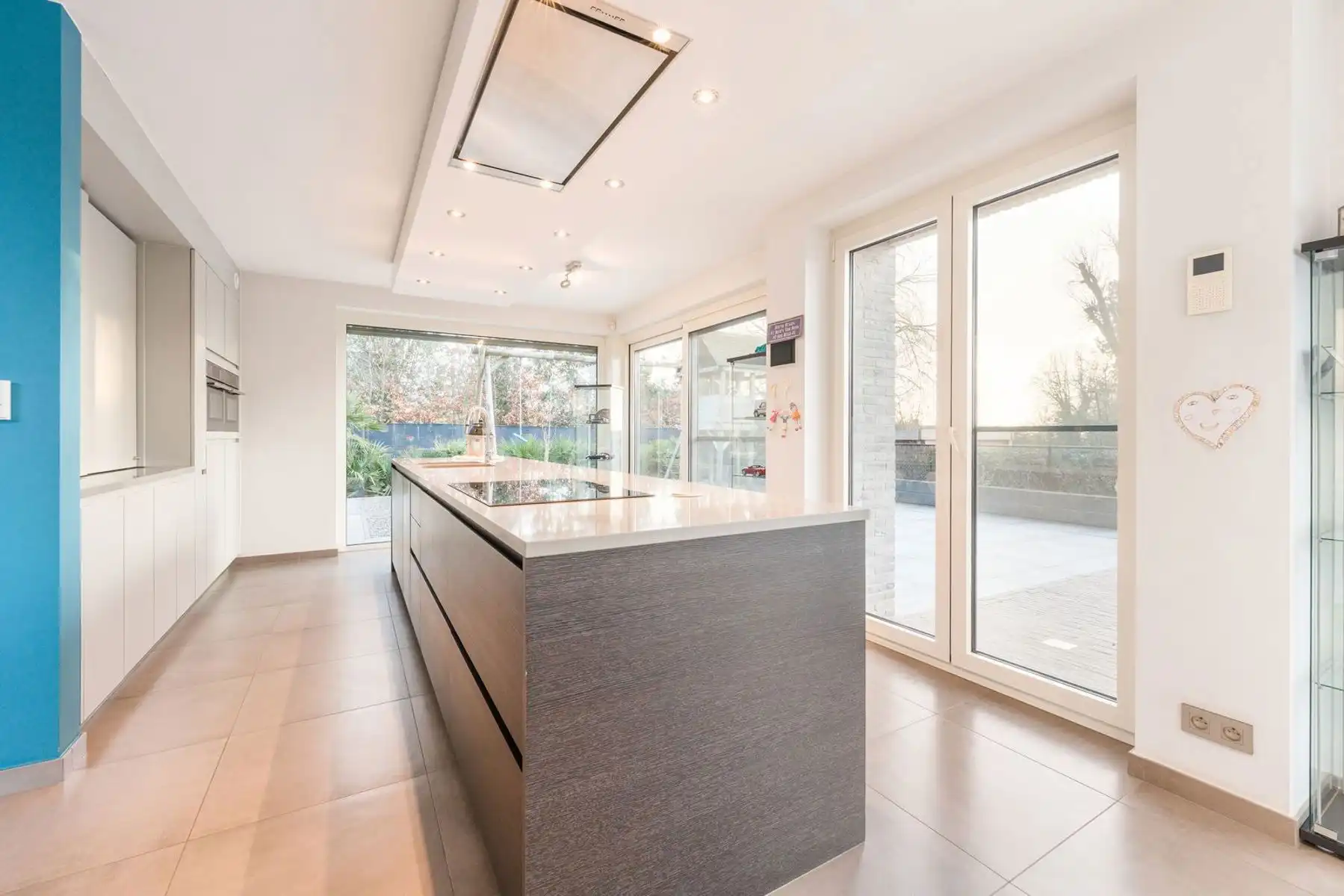 Recente woning te Zomergem met alle comfort aanwezig! foto 11