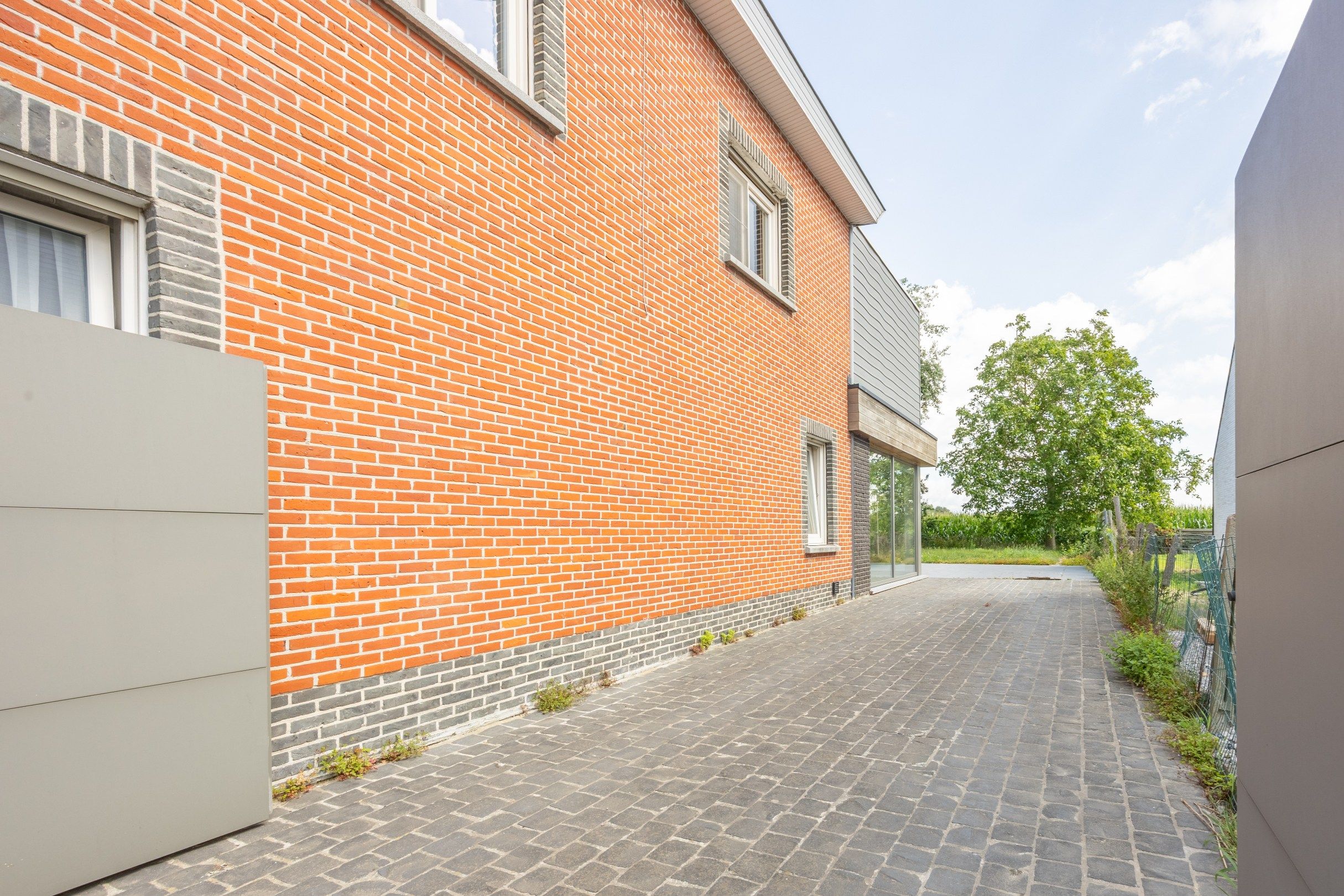 Halfopen woning op TOPLOCATIE met zicht op groen.  foto 4