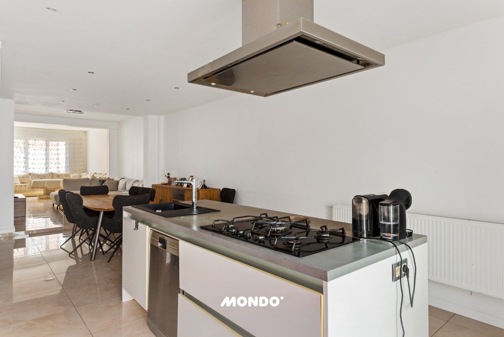 instapklare rijwoning met garage en zonnige tuin in Rumst foto 10