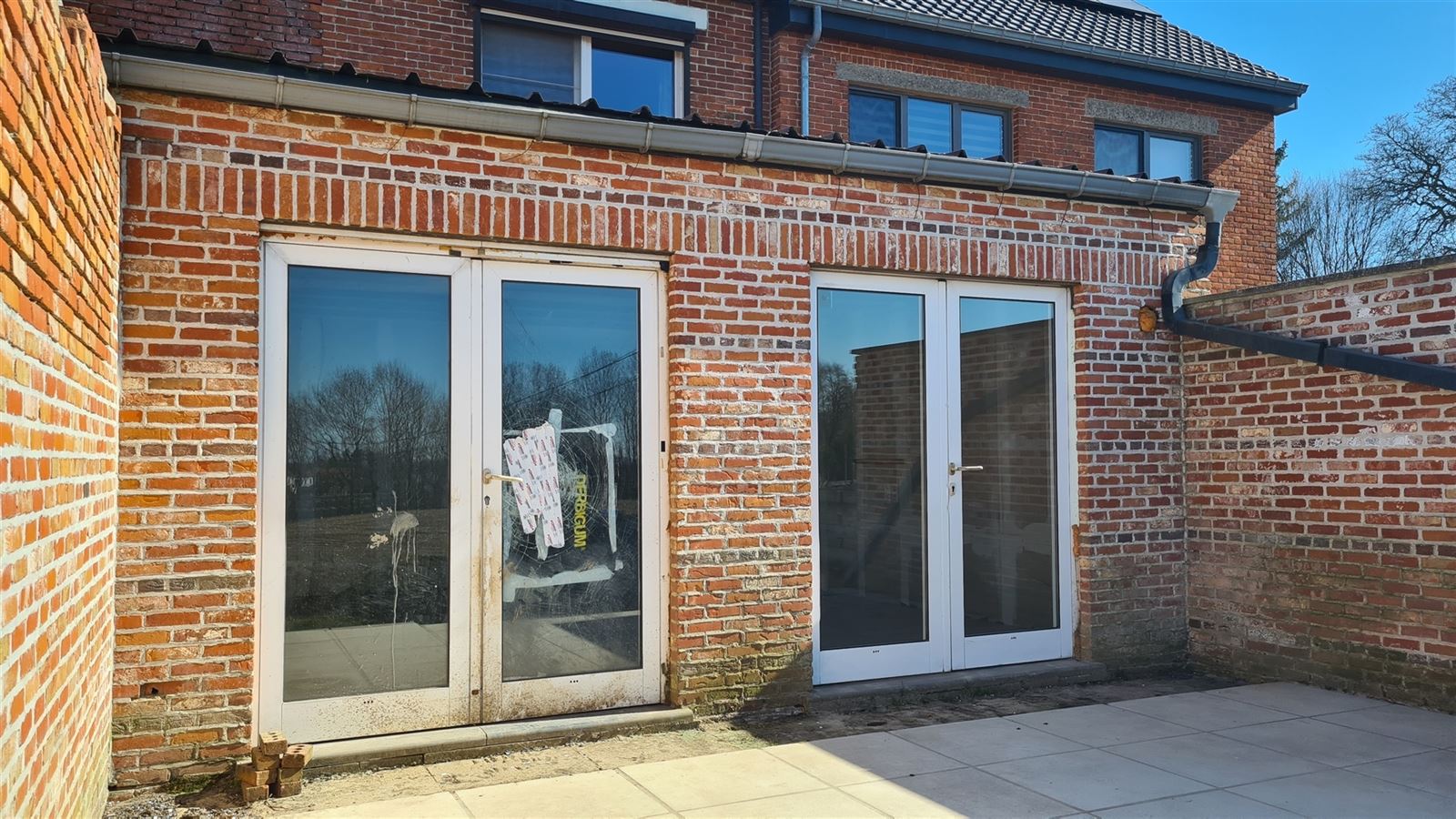 Deels gerenoveerde woning op rustige locatie! foto 11