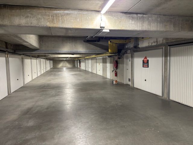 Garagebox centraal gelegen te Middelkerke foto 4