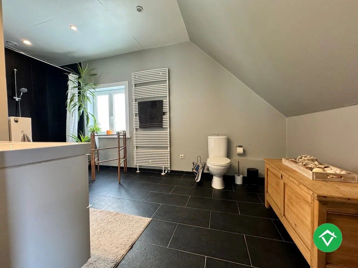 Halfopen bebouwing met 3 slaapkamers en een garage te Koekelare  foto 19