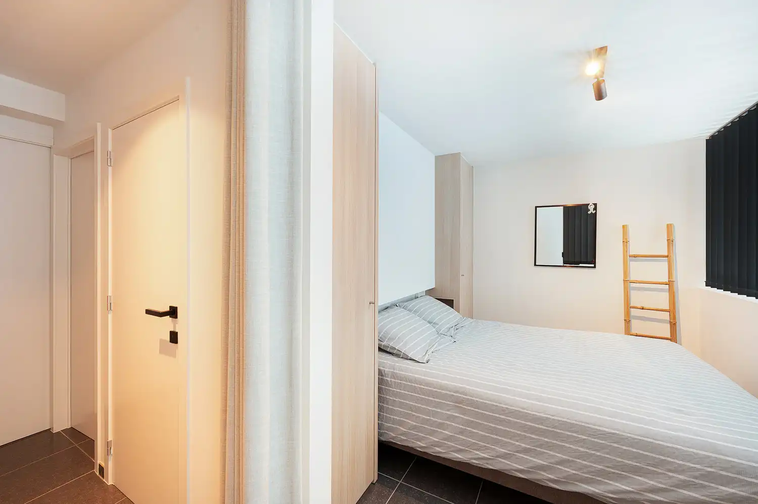 Prachtig appartement in een recent gebouw op enkele passen van de Zeedijk in Duinbergen foto 17
