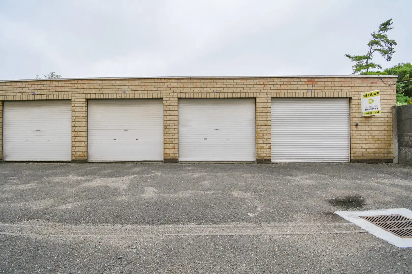 Instapklaar gelijkvloers appartement met garage te Roeselare foto 16