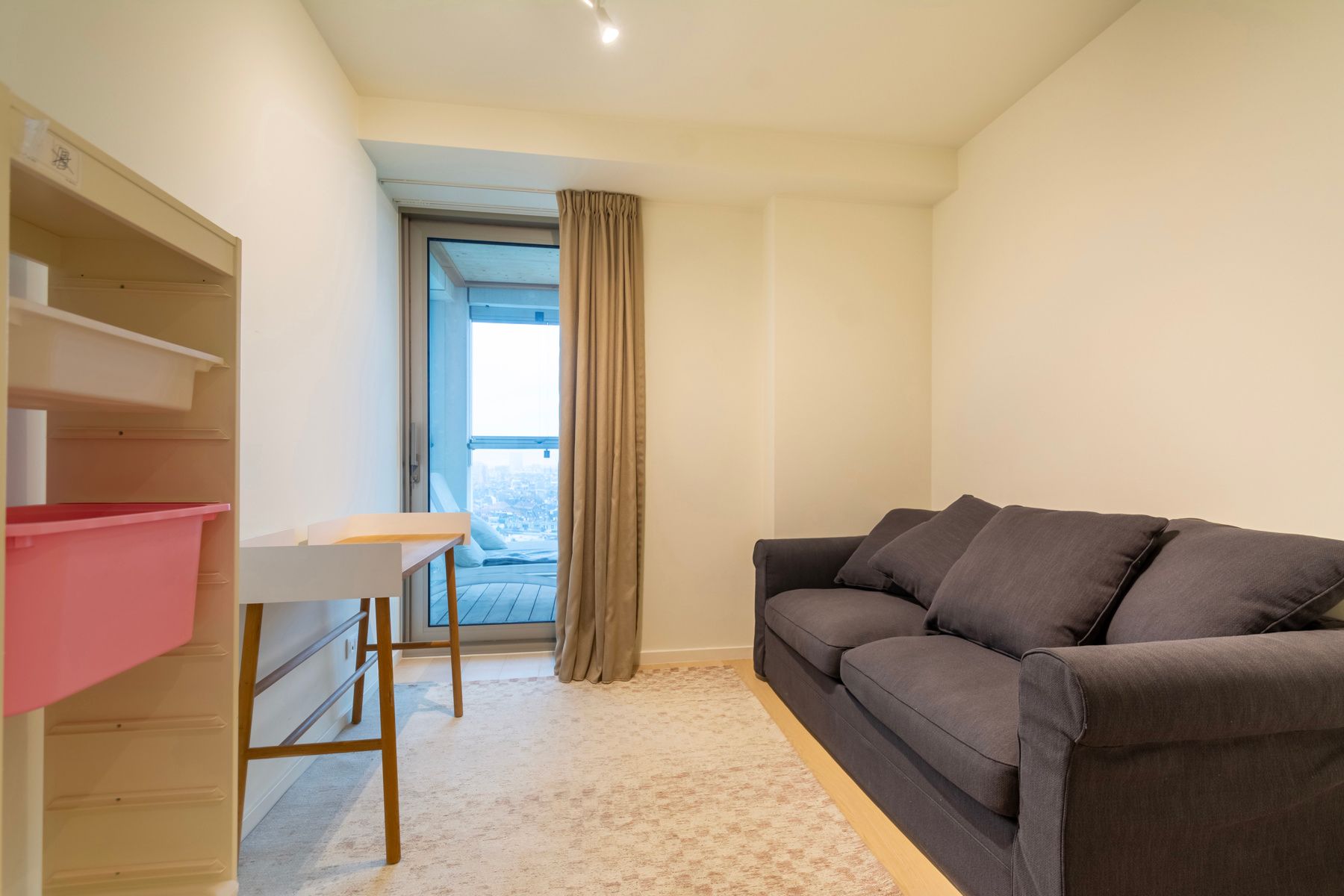 Lichtrijk 2 slpk app. met groot terras en zicht op park foto 17