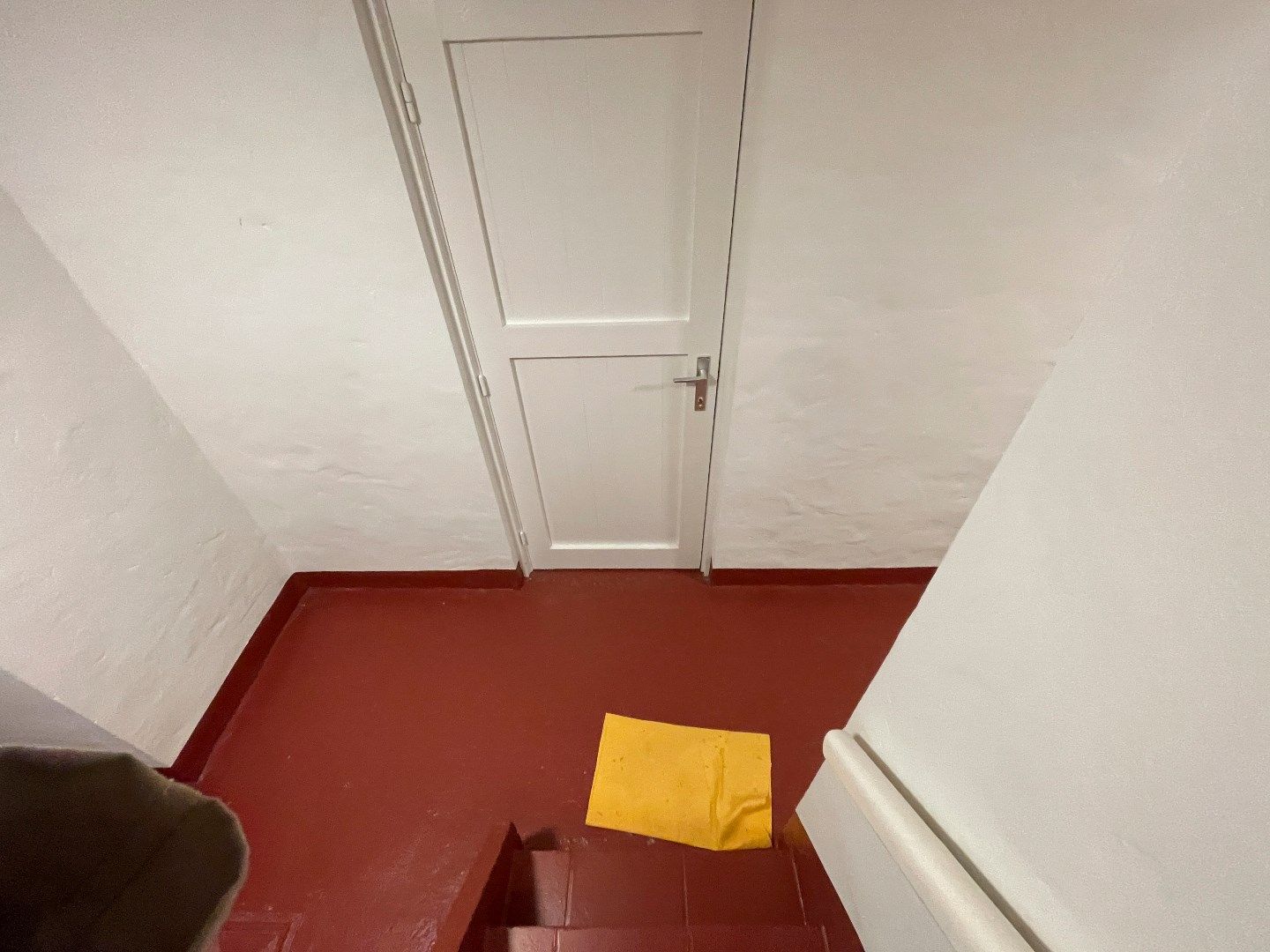 Zeer verzorgd en zonnig hoekappartement, rustig gelegen in de Koningslaan, vlakbij de winkels en de dijk. Incl. garage én staanplaats. foto 22