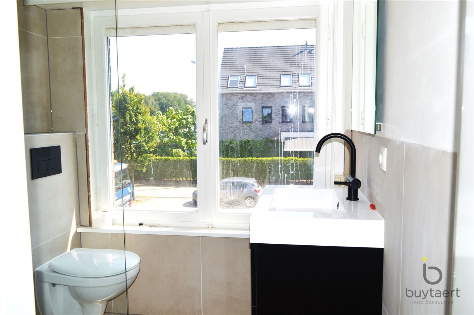 Gerenoveerde parel van een woning met tuin te Nieuwmoer! foto 20