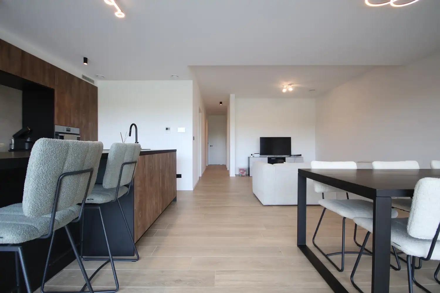 Zeer gunstig gelegen gelijkvloers appartement in Gingelom foto 19
