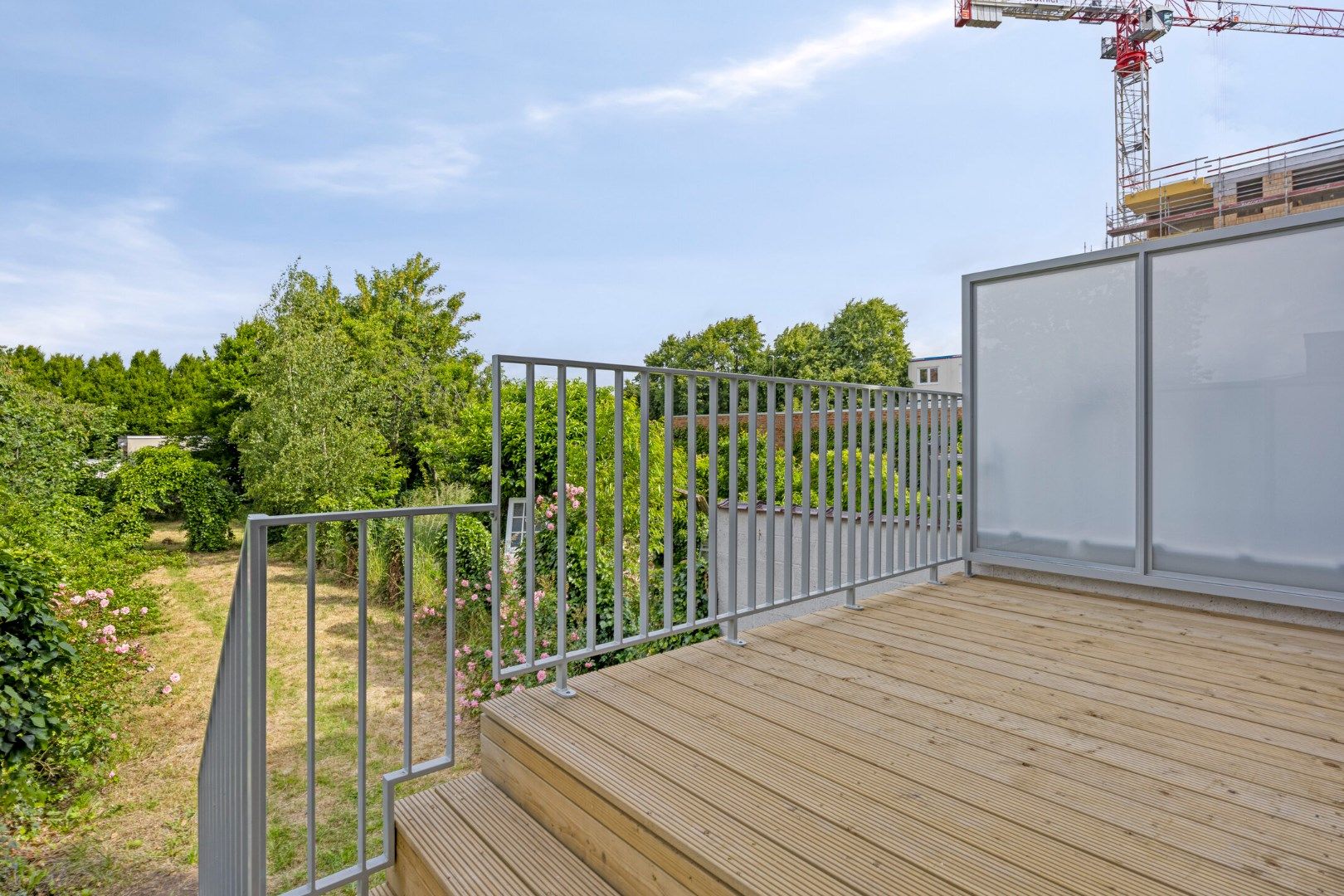 Totaal gerenoveerde en zeer goed gelegen woning op wandelafstand station met 3 ruime slaapkamers en bureauruimte - EPC A (81) kWh/m²  foto 30