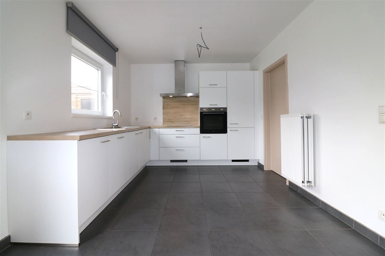 Mooi en landelijk, heel recent, 3 slpk., terras en tuin  foto 14