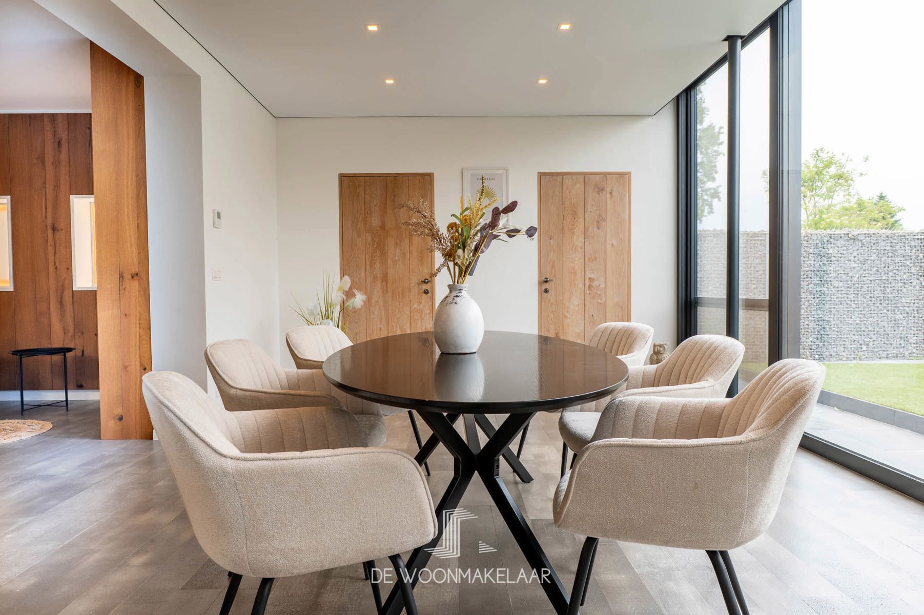 Luxeuze en ruime HOB met 4 slaapkamer en tuin met zwemspa foto 5