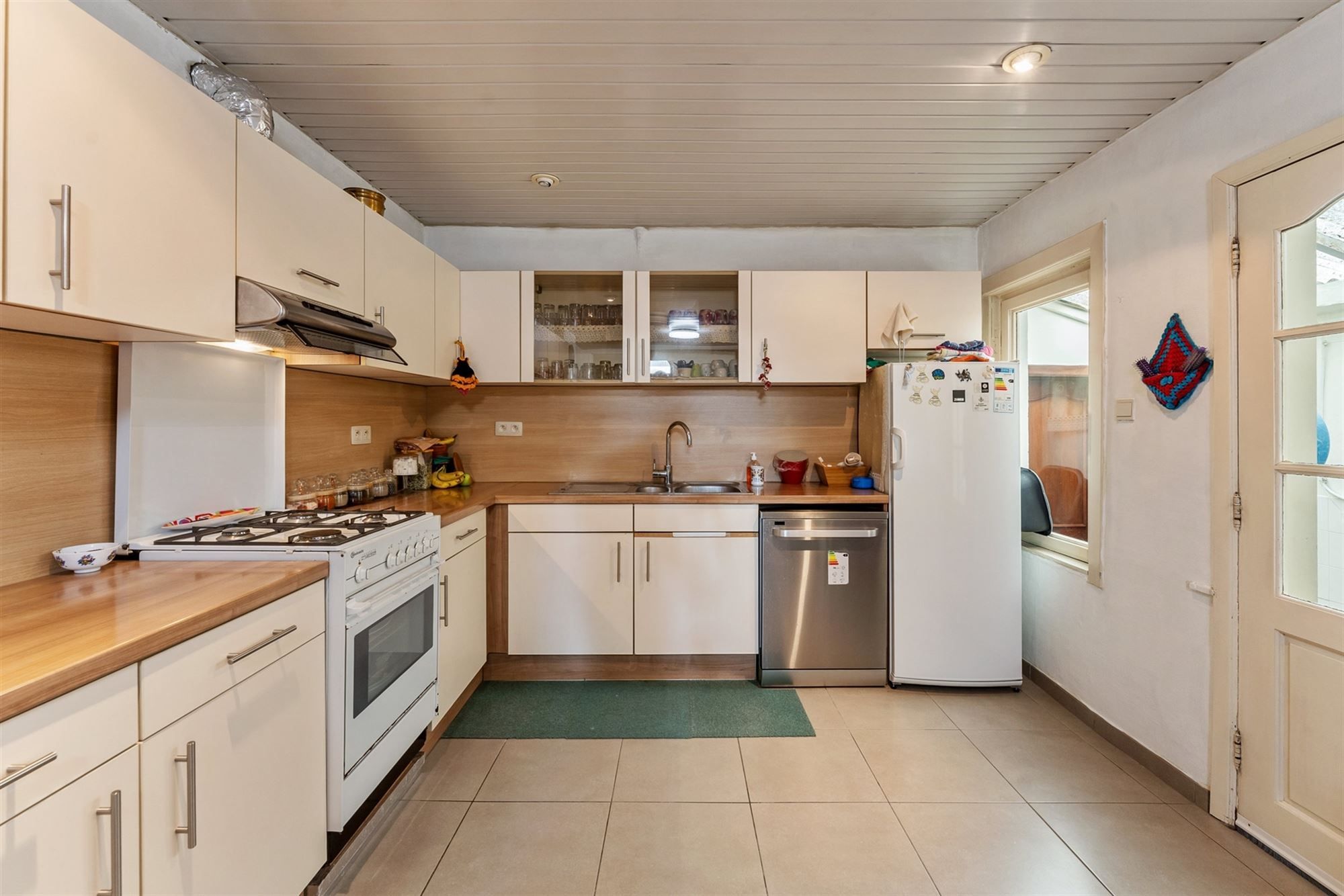 CENTRAAL GELEGEN WONING (197M²) MET 5 SLAAPKAMERS EN BUITENRUIMTE TE HASSELT CENTRUM foto 7