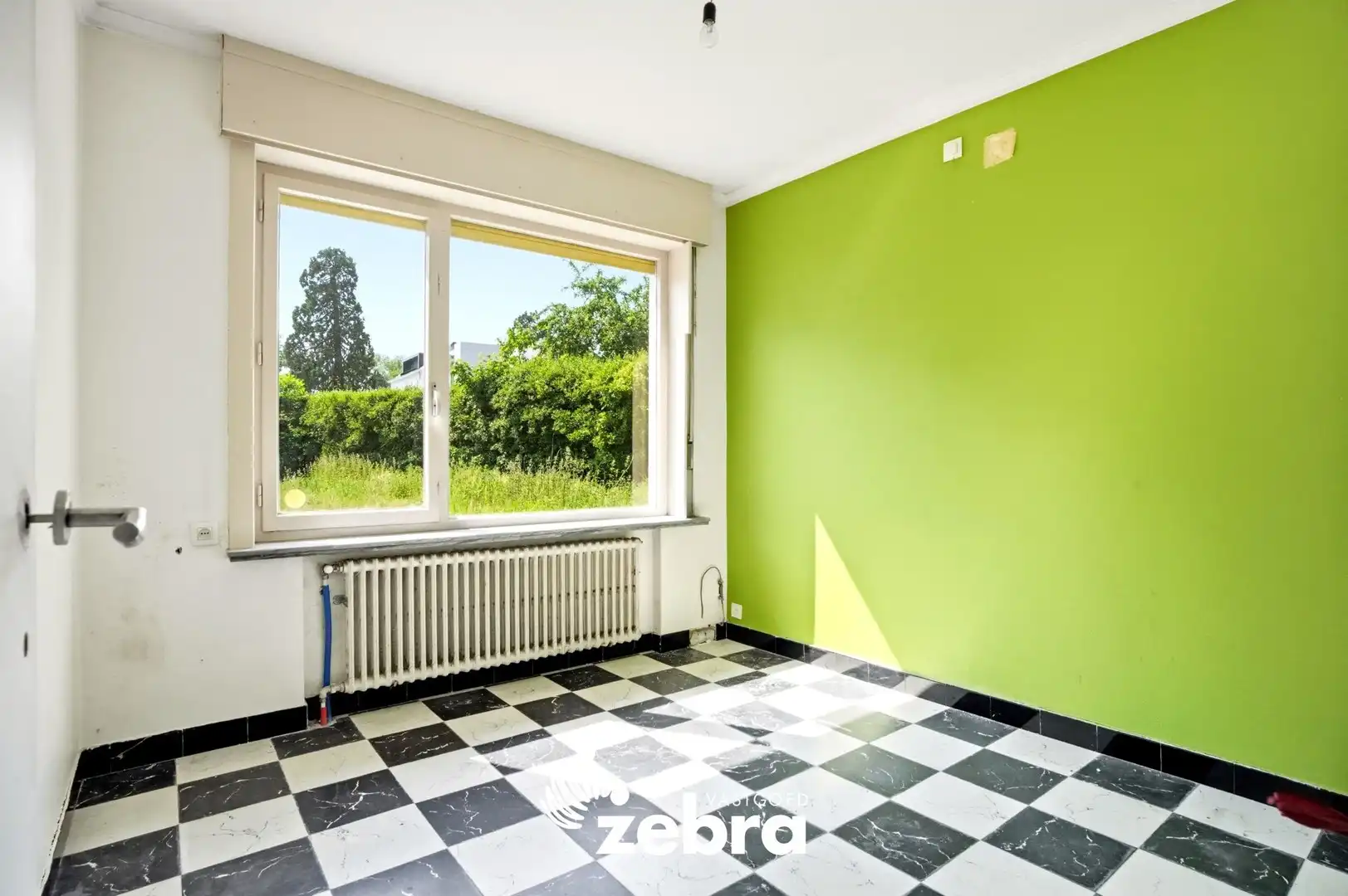 Te renoveren open bebouwing op toplocatie (Baronielaan) te Izegem! foto 10