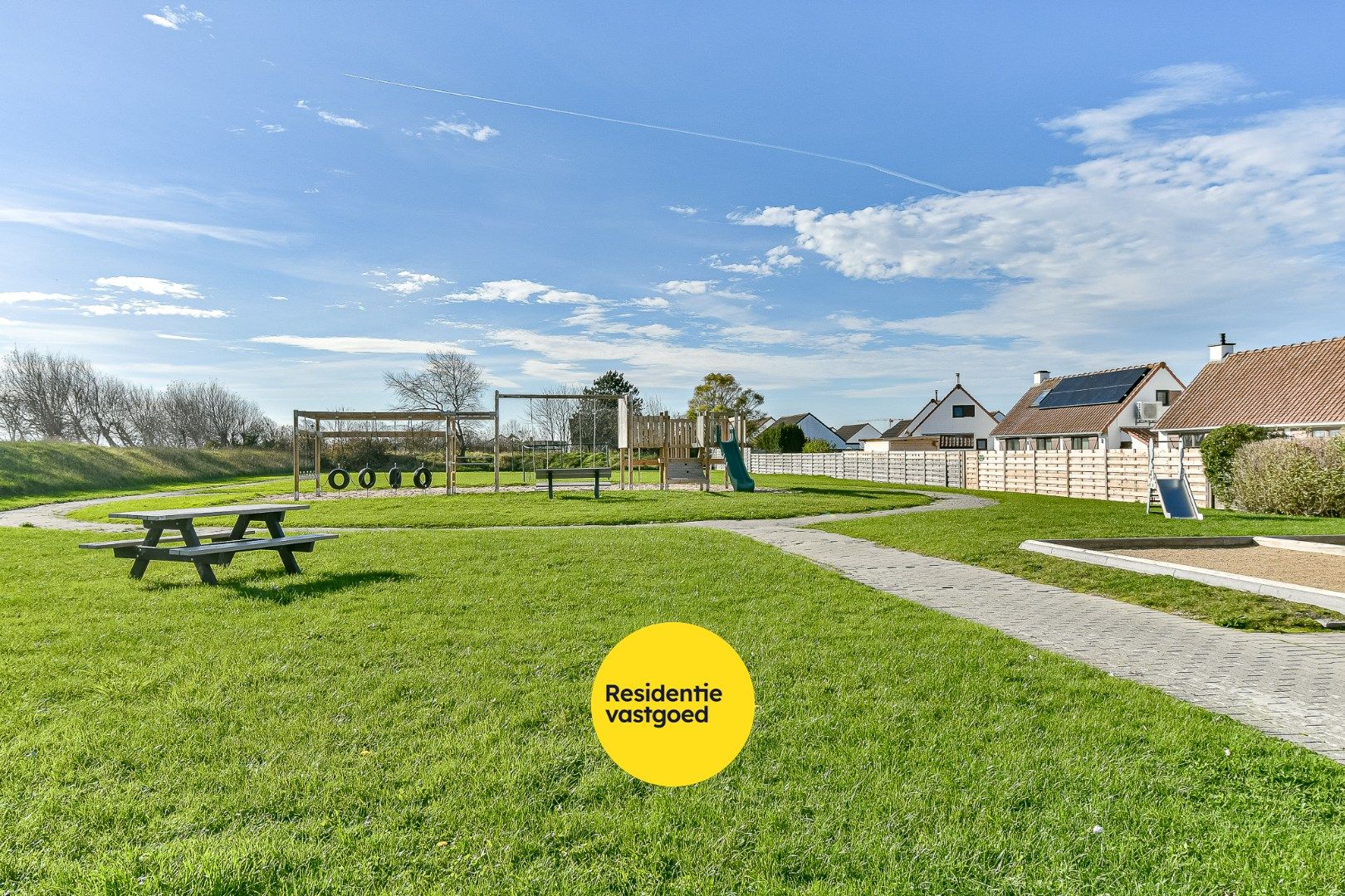 Vakantiewoning met tuin, parkeerplaats en 2 slaapkamers foto 14