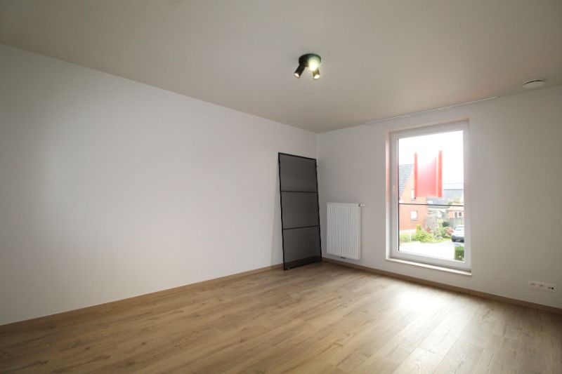 Moderne nieuwbouw villa te huur in Lichtervelde met 4 slaapkamers en 2 badkamers foto 11