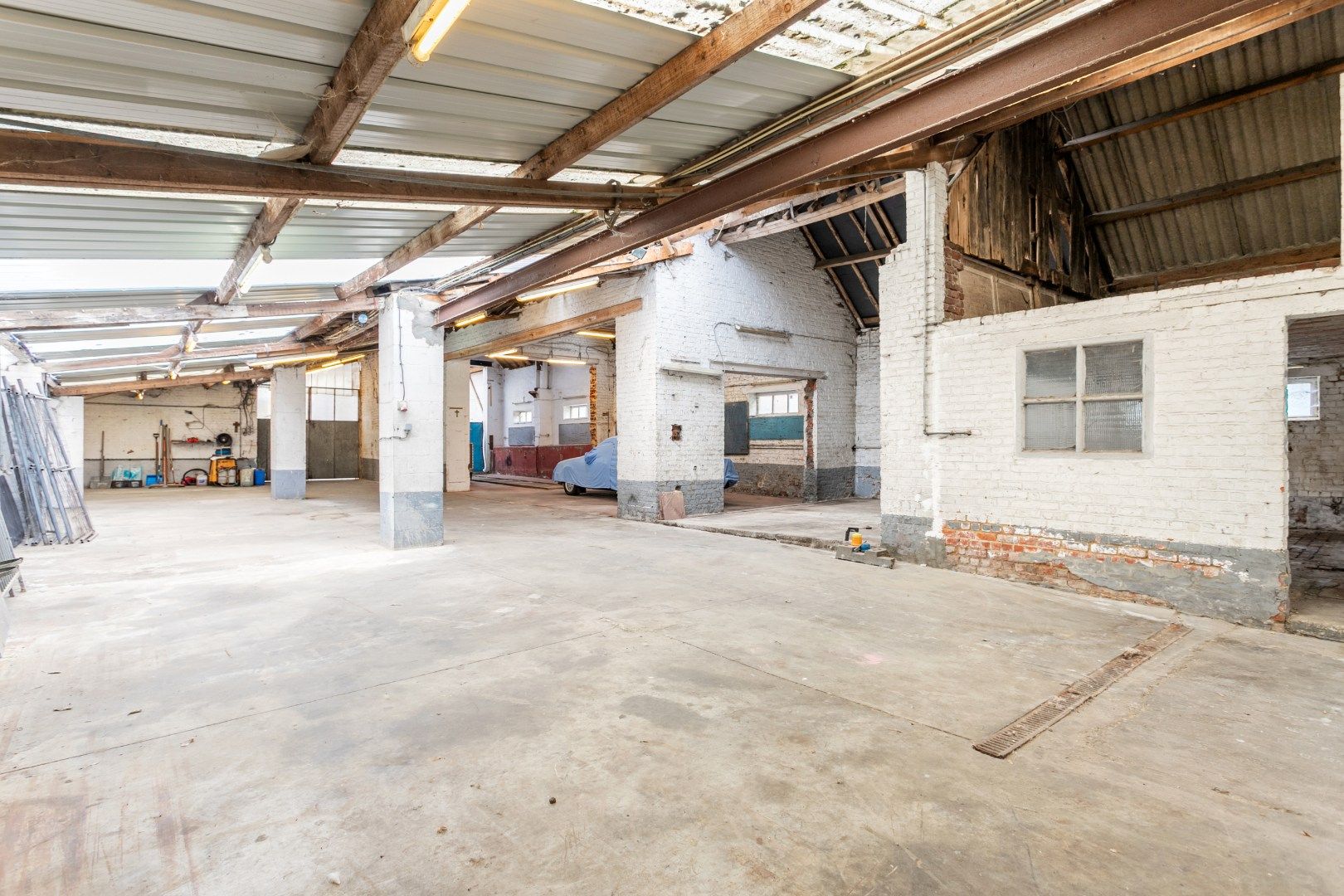 Te renoveren woning met loods nabij centrum Halle foto 26