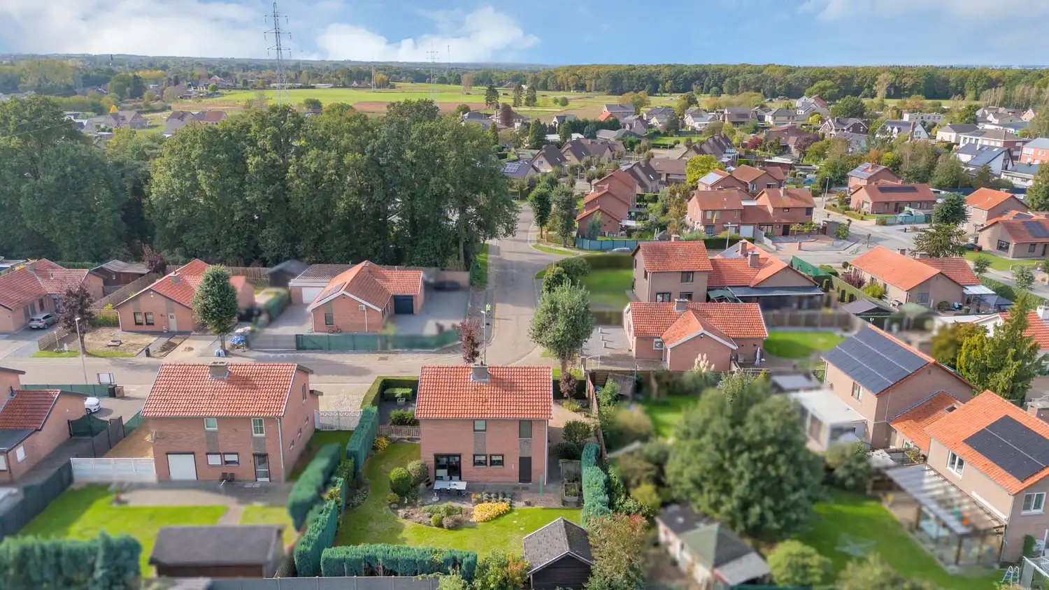 Verzorgde, op te frissen gezinswoning met 4 slaapkamers en gezellige tuin in Gellik, Lanaken! foto 27