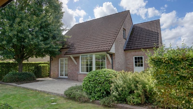 Landhuis van 172m² op 6 are 30 ca met zeer mooie tuin foto 2