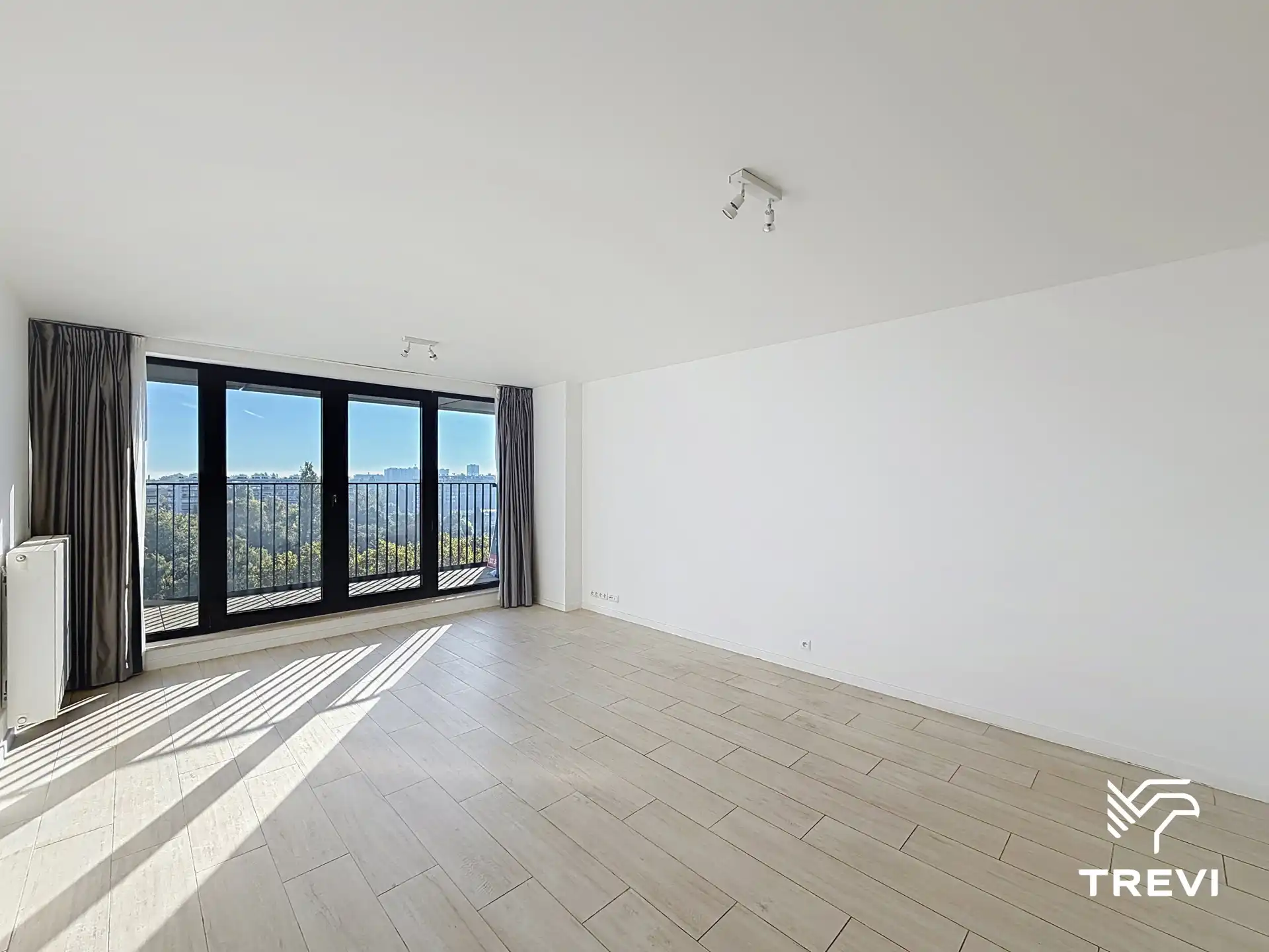 Appartement met 1 slaapkamer + parkeerplaats foto {{pictureIndex}}