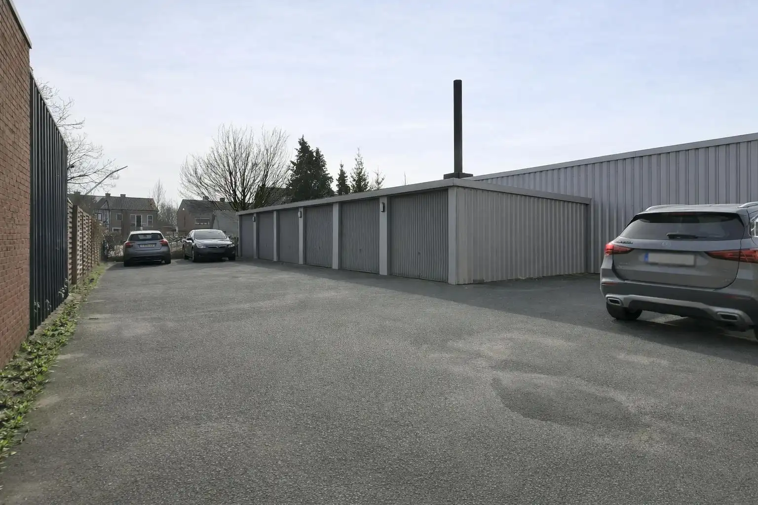 Gemoderniseerd appartement met 2 slpkmrs (garage mogelijk) foto 2