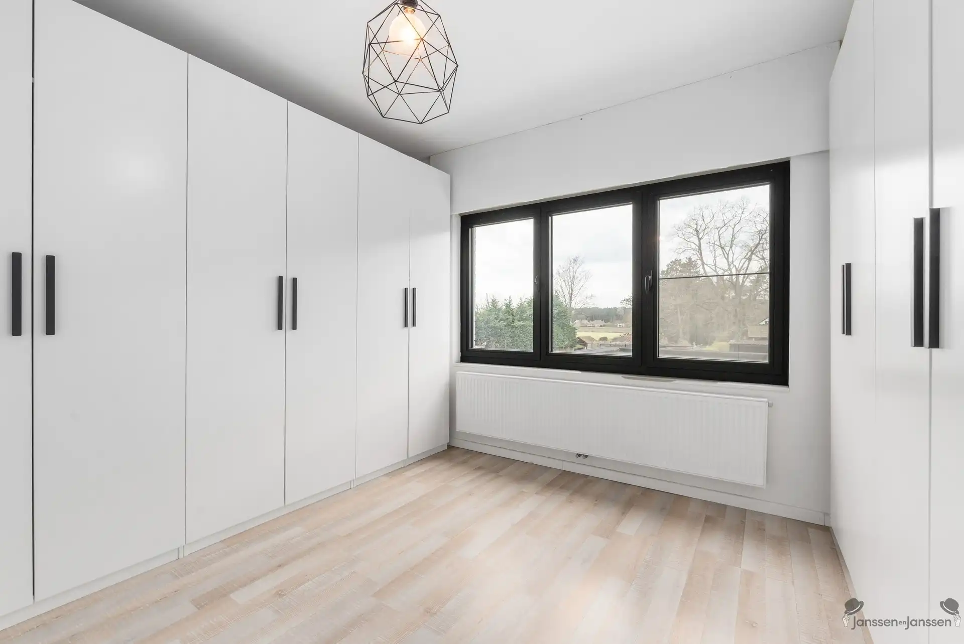 Gerenoveerde woning met 3 slaapkamers te Tessenderlo foto 14