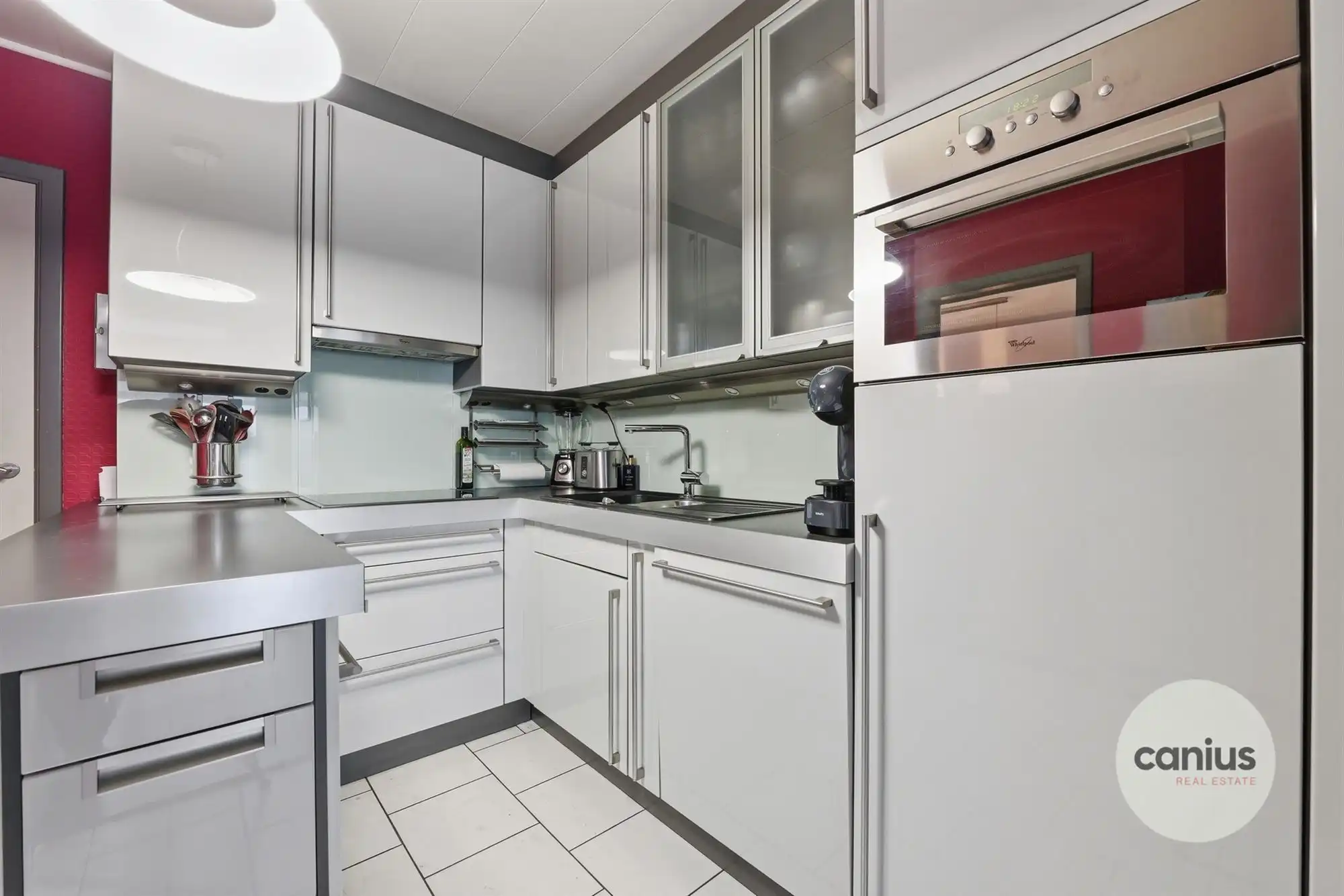 INSTAPKLARE EN VERZORGDE HALFOPEN BEBOUWING MET RUIME TUIN EN DRIE SLAAPKAMERS IN LANDEN foto 11