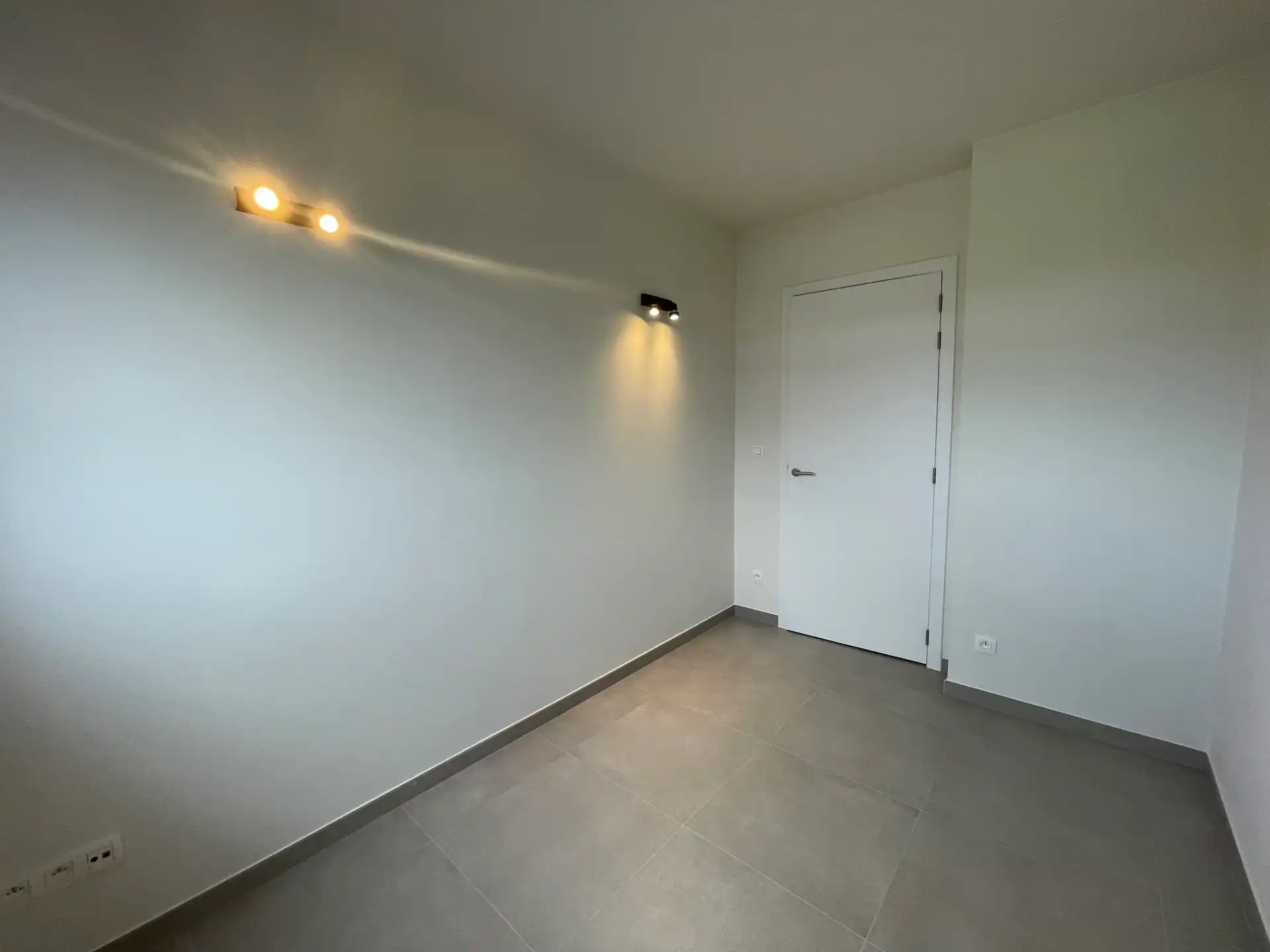 LEDE -  Recente HoB in rustige wijk. foto 13