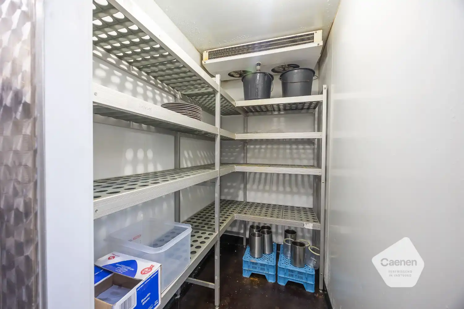 Handelspand met woonst in centrum van Westende foto 15