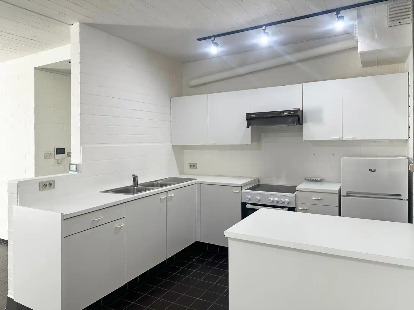 Leuke gelijkvloerse studio met buitenruimte op gunstige locatie in Hove foto 6