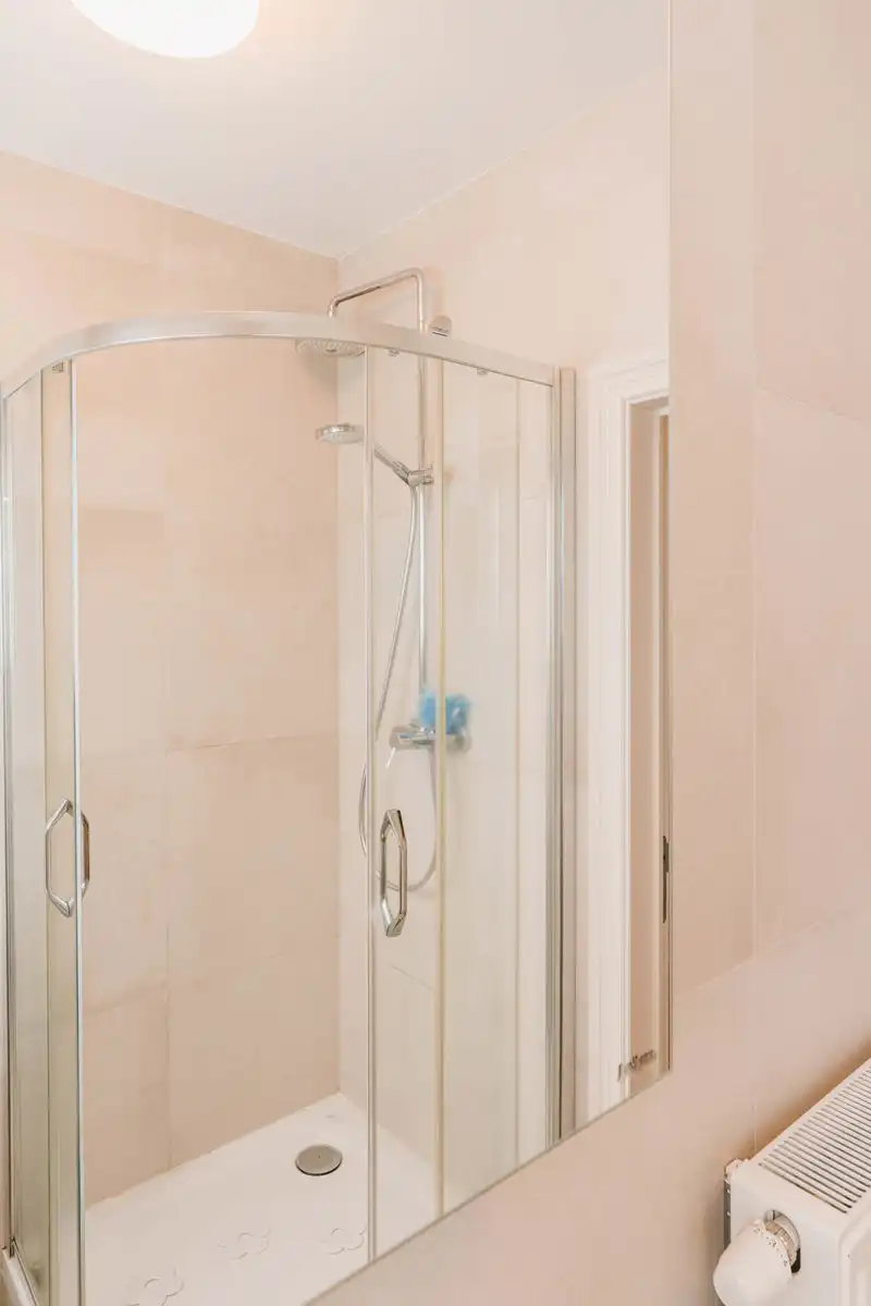 Gerenoveerde, instapklare woning op mooi perceel van 5are foto 22