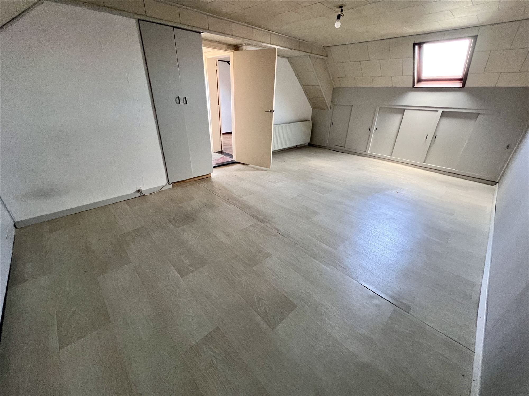 Uniek Pand van 385 m² met Onbeperkte Mogelijkheden foto 18
